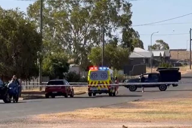 <p>Three killed in shooting in Lake Cargelligo, Australia</p>