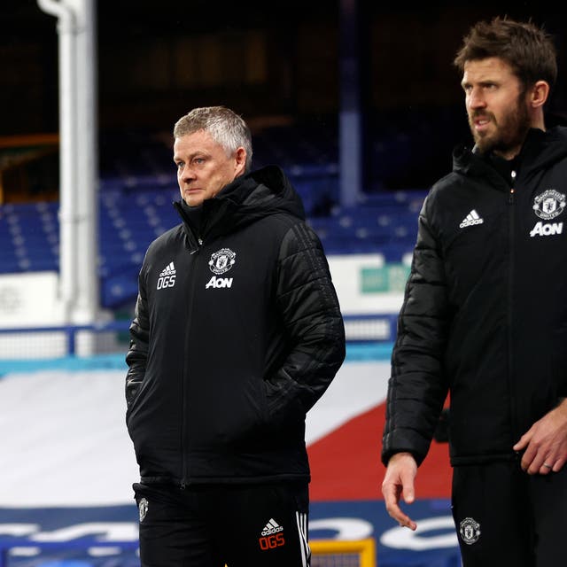 <p>Ole Gunnar Solskjaer (left) and Michael Carrick are good friends and former colleagues</p>